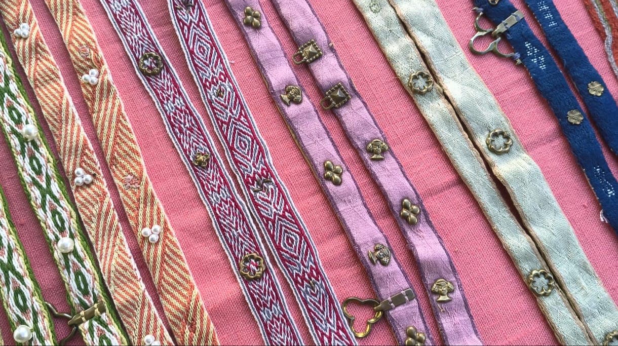 Tissages et pièces artisanales historiques